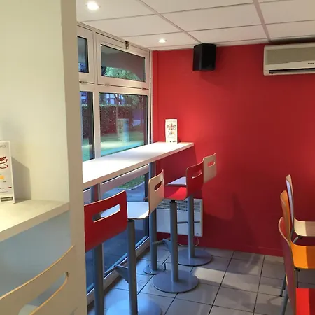 Premiere Classe Toulouse Sud - Hotel Portet-sur-Garonne