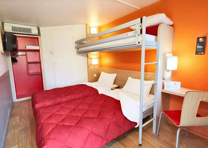 Premiere Classe Toulouse Sud - * Portet-sur-Garonne